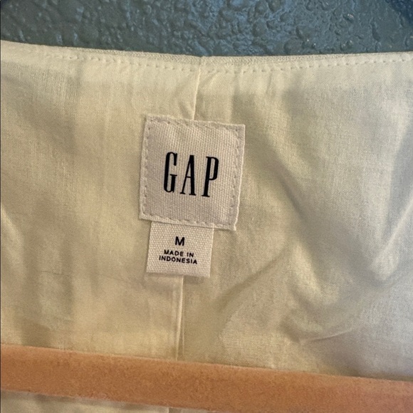 GAP long line button down vest - Picture 9 of 11